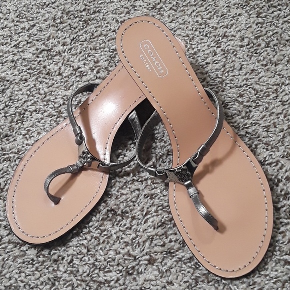 Coach Wedge - Picture 5 of 7